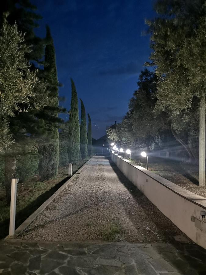 Sul Lago Dorato Terracina Buitenkant foto