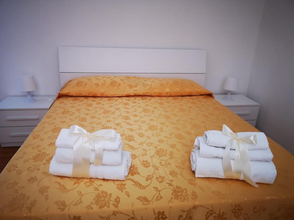 Sul Lago Dorato Terracina Kamer foto