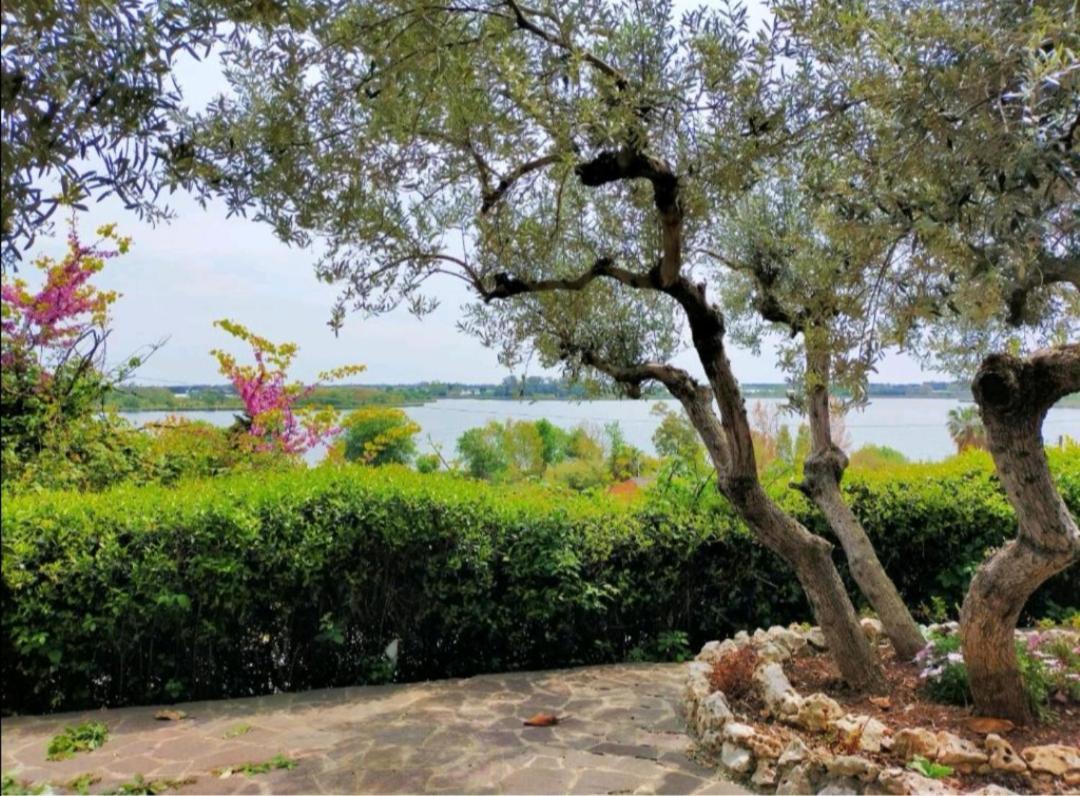Sul Lago Dorato Terracina Buitenkant foto