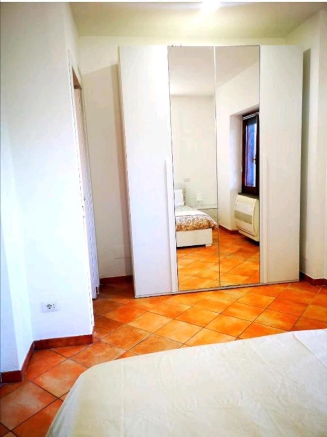 Sul Lago Dorato Terracina Buitenkant foto